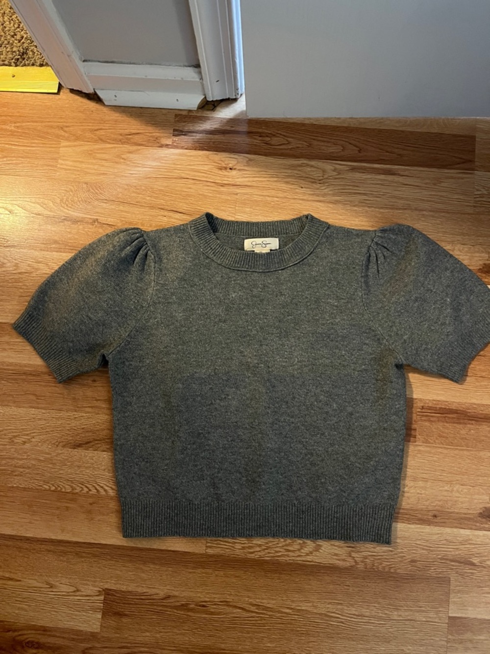 Jessica Simpson Gray Puff Sleeve Knit Top